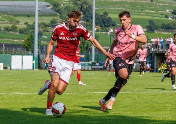 25.07.2026 - Fussball - Saison 2026 2027 - Testspiel Freundschaftsspiel Vorbereitungsspiel: 1. FC Nürnberg Nuernberg FCN ( Club ) - Palermo FC - Sportfoto Zink DaMa - xdaxmax - Adam Markhiev (6, 1. FC Nürnberg FCN ) Giangiacomo Magnani (96, Palermo FC ) *** July 25, 2026 Soccer Season 2026–2027 Exhibition Match Friendly Match Preseason Match 1 FC Nuremberg Nuremberg FCN Club Palermo FC Sports Photo Zink DaMa xdaxmax Adam Markhiev 6, 1 FC Nuremberg FCN Giangiacomo Magnani 96, Palermo FC