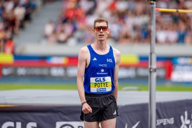Wattenscheid, 25.07.2026, Leichathletik, Deutsche Meisterschaften, Männer, Hochsprung Tobias Potye (GER, Munich Athletics) nach einem erfolgreichen Versuch im Hochsprung Bochum-Wattenscheid Lohrheidestadion NRW Germany *** Wattenscheid, July 25, 2026, Track and Field, German Championships, Men, High Jump: Tobias Potye (GER), Munich Athletics, after a successful attempt in the high jump at the Lohrheidestadion in Bochum-Wattenscheid, North Rhine-Westphalia, Germany