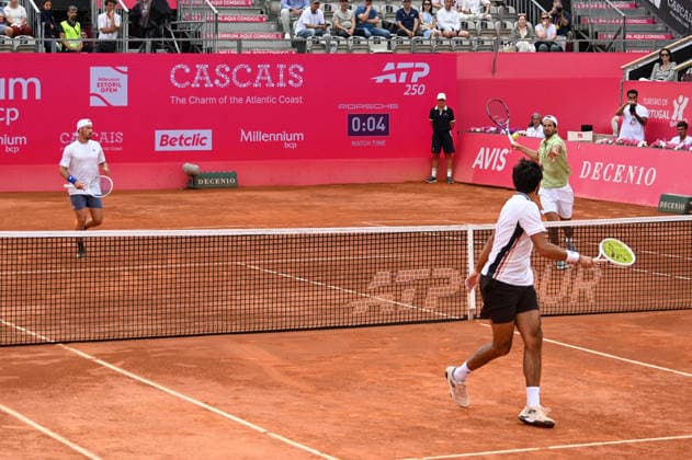 July 25, 2026, Lisbon, Lisbon, Portugal: Titouan Droguet and Kyrian Jacquet in action during the doubles Semi-finals match at the Millennium Estoril Open ATP, Tennis Herren tennis tournament at Clube de Tenis do Estoril. Millennium Estoril Open 2026  - ZUMAr238 20260725_zip_r238_005 Copyright: xRicardoxRochax
