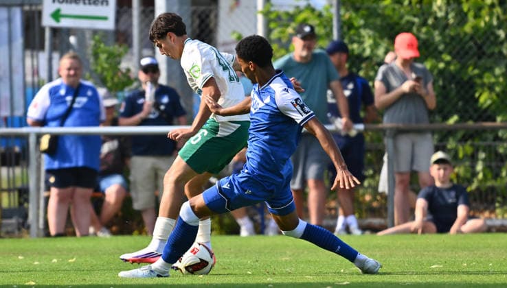 25.07.2026 - Fussball - Saison 2026 2027 - Testspiel Freundschaftsspiel Vorbereitungsspiel - TSG 1899 Hoffenheim - SpVgg Greuther Fürth ( Kleeblatt ) - - Sportfoto Zink - xwoxzix - regulations prohibit any use of photographs as image sequences and or quasi-video - only for editorial use - Luis Daehne (46, SpVgg Greuther Fürth ) Tristan Spranger (40, TSG 1899 Hoffenheim ) *** July 25, 2026 Soccer Season 2026–2027 Exhibition Match Friendly Match Preseason Match TSG 1899 Hoffenheim SpVgg Greuther Fürth Kleeblatt Sports Photo Zink xwoxzix Regulations prohibit any use of photographs as image sequences and or quasi-video For editorial use only. Luis Daehne 46, SpVgg Greuther Fürth; Tristan Spranger 40, TSG 1899 Hoffenheim