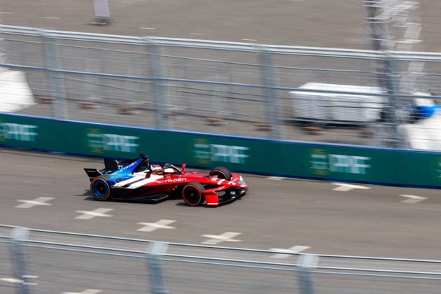2026 FORMULA E TOKYO ePRIX 37 CASSIDY Nick (nzl), CitroÃ«n Racing Formula E Team, CitroÃ«n, action during the Tokyo ePrix, 14th and 15th round of the 2025-26 ABB FIA Formula E World Championship, WM, Weltmeisterschaft on the Tokyo Street Circuit from July 24 to 26, 2026 in Tokyo, Japan - TokyoJapan  Copyright: xDamienxDoumerguex
