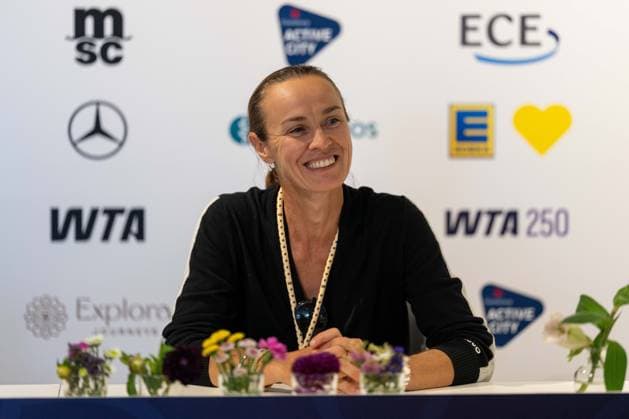 Martina Hingis bei der Pressekonferenz, GER, Elina Awanessjan vs Anna Bondar, Tennis, MSC Hamburg Ladies Open WTA, Tennis Damen 250, Halbfinale, 25.07.2026 GER, Elina Awanessjan vs Anna Bondar, Tennis, MSC Hamburg Ladies Open WTA 250, Halbfinale, 25.07.2026 Hamburg *** Martina Hingis at the press conference, GER, Elina Awanessjan vs. Anna Bondar, Tennis, MSC Hamburg Ladies Open WTA 250, Semifinals, July 25, 2026, GER, Elina Awanessjan vs. Anna Bondar, Tennis, MSC Hamburg Ladies Open WTA 250, Semifinals, July 25, 2026, Hamburg Copyright: xEibner-Pressefoto MaxxVincenx EP_MVN