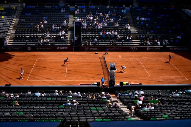 MSC Hamburg Ladies Open - Day 6 General view of the Am Rothenbaum during the women s doubles semi final between Magali Kempen (BEL) and playing partner Alexandra Panova against Anastasia Detiuc (CZE) and Irina Khromacheva at the 2026 MSC Hamburg Ladies Open Women s tennis tournament taking place at Am Rothenbaum, Hamburg, Germany. Hamburg Hamburg Germany  Copyright: xOwenxHammondx originalFilename:hammond-2026msch260725_npLeR.jpg