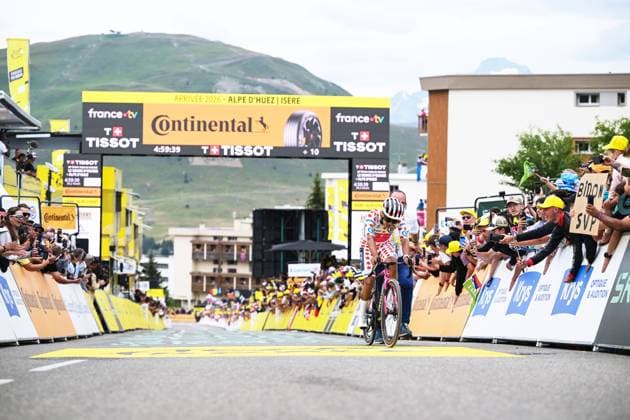 Ecuadorian Richard Carapaz of EF Education-EasyPost crosses the finish line of stage 20 of the 2026 Tour de France cycling race, a stage of 171km Le Bourg d Oisans to Alpe d Huez, on Saturday 25 July 2026. The 113th edition of the Tour de France starts on Saturday 4 July in Barcelona, Spain, and will finish in Paris, France on the 26th of July. DAVIDxPINTENS  x182023496x