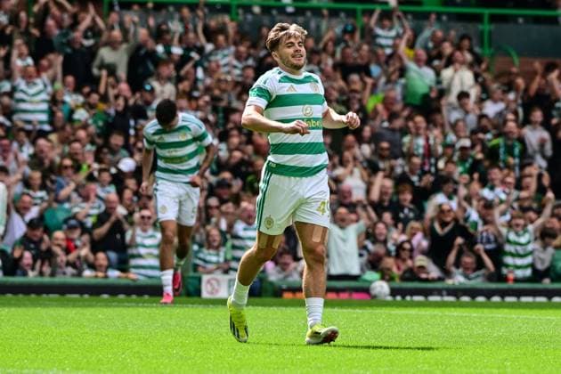 James Forrest of Celtic celebrates after scoring his teams second goal of the game during the pre season friendly match between Celtic and AC Milan at Celtic Park, Glasgow, Scotland on Saturday 25th July 2026. Celtic v AC Milan, Pre Season Friendly, Football, Celtic Park, Glasgow, Scotland, UK - 25 Jul 2026Glasgow Celtic Park United Kingdom  Copyright: xAndyxBuchanan Shutterstockx 17004340cf