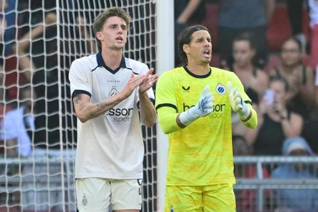 Stade Rennais vs Club Brugge - friendly match RENNES, FRANCE - July 25 : Spileers Jorne defender of Club Brugge and Sommer Yann goalkeeper of Club Brugge pictured during a friendly match between Stade Rennais and Club Brugge on July 25, 2026 in Rennes, France, 25 07 2026 Rennes France  Copyright: xJanxDexMeuleneirx