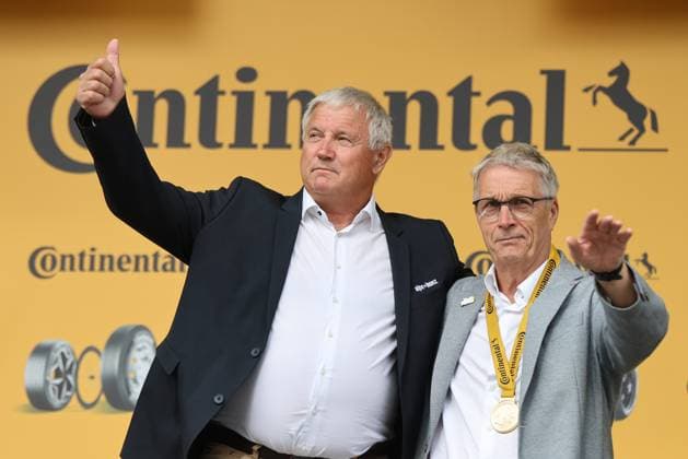 Tour de France 2026 - UCI Cycling Race Pierre Teyssot MAXPPP ; Tour de France 2026 - UCI Cycling Race. Alpe d Huez, France on July 25, 2026. 20th stage of the 113th edition of the Tour de France cycling race, 170.9 Km between Bourg d Oisans and Alpe d Huez in the French Alps. Jean-Yves Noyrey (Huez Mayor) and Jean-Pierre Barbier (Isere Department) Pierre Teyssot Maxppp Alpe d Huez Isere France  Copyright: xMAXPPPxPierrexTeyssotx TEY69915 TEY69915