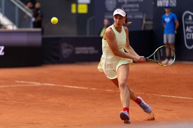 Tamara Korpatsch (DEU) im Bild am Ball, Aktion, GER, Mayar Sherif vs Tamara Korpatsch, Tennis, MSC Hamburg Ladies Open WTA, Tennis Damen 250, Halbfinale, 25.07.2026 GER, Mayar Sherif vs Tamara Korpatsch, Tennis, MSC Hamburg Ladies Open WTA 250, Halbfinale, 25.07.2026 Hamburg *** Tamara Korpatsch (GER) in action on the court, Mayar Sherif vs. Tamara Korpatsch, Tennis, MSC Hamburg Ladies Open WTA 250, Semifinals, July 25, 2026, GER, Mayar Sherif vs. Tamara Korpatsch, tennis, MSC Hamburg Ladies Open WTA 250, semifinals, July 25, 2026, Hamburg Copyright: xEibner-Pressefoto MaxxVincenx EP_MVN