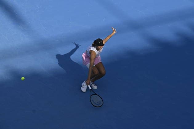 Lilli Tagger of Austria in action during the match against Barbora Krejcikova of Czech Republic within the women s WTA, Tennis Damen 250 Livesport Prague Open 2026 tennis tournament in Prague, Czech Republic, on July 25, 2026. (CTKxPhoto MichalxKrumphanzl) CTKPhotoP2026072504679  CTKPhotoP2026072504679