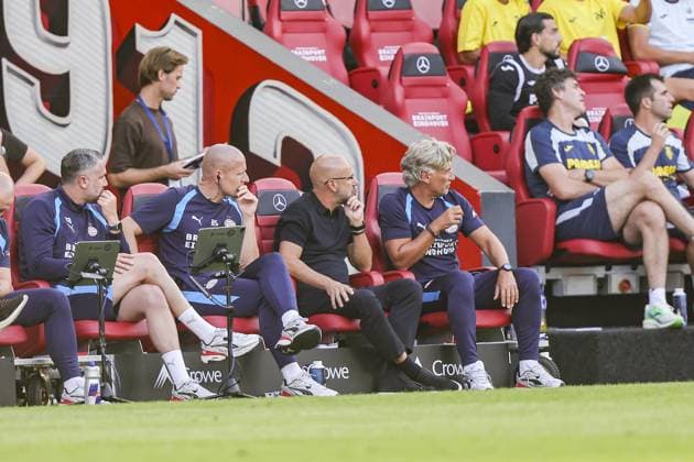 EINDHOVEN , 25-07-2025 , Philips stadium , season 2026 2027 , pre season friendly match , match between PSV and Villarreal CF , picture shows PSV trainer coach Peter Bosz and Rob Maas PSV - Villarreal (friendly)  x205200832x Copyright: