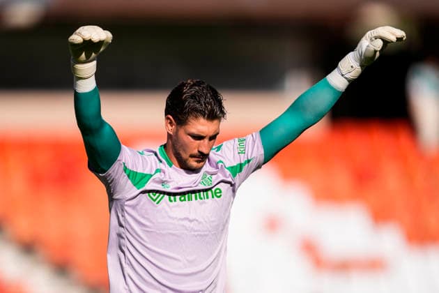 July 25, 2026, Granada, Granada, Spain: Diego Conde of Real Betis warms up during the Ciudad de Granada Trophy football match played between Granada CF and Real Betis at Nuevo Los Carmenes stadium on July 25, 2026, in Granada, Spain. Granada Spain - ZUMAa181 20260725_zaa_a181_001 Copyright: xJoaquinxCorcherox