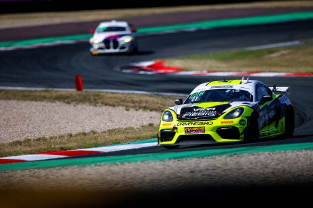 ADAC GT4 Germany, 5. + 6. Rennen Oschersleben 2026 31 Porsche 718 Cayman GT4 RS Clubsport, Avia W&S Motorsport: Lachlan Robinson, Denny Berndt - picture by Gruppe C Photography Oschersleben Oschersleben Sachsen-Anhalt Germany Copyright: xGruppexCxPhotographyx