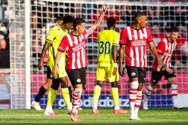 EINDHOVEN, NETHERLANDS - JULY 25: Mauro Junior of PSV celebrates after scoring his team s first goal during the pre-season friendly match between PSV and Villarreal CF at Philips Stadion on July 25, 2026 in Eindhoven, Netherlands.  Copyright: xRenexNijhuis MBxMediax