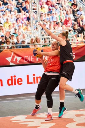 Basketball Gruppenphase Damen - DIE FINALS 2026 3x3 Basketball Gruppenphase Damen am 25.07.2026, Hannover Neues Rathaus Niedersachsen Deutschland *** Women s 3x3 Basketball Group Stage at DIE FINALS 2026: Women s 3x3 Basketball Group Stage on July 25, 2026, at the New City Hall in Hanover, Lower Saxony, Germany