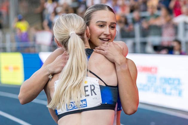 Deutsche Leichtathletik-Meisterschaften; Bochum-Wattenscheid, 25.07.2026 Jolina Ernst (TV Wattenscheid 01) gewinnt überraschend den Titel im 100m-Finale; Deutsche Leichtathletik-Meisterschaften am 25.07.2026 im Lorheide-Stadion, Bochum-Wattenscheid (Nordrhein-Westfalen). *** German Track and Field Championships, Bochum-Wattenscheid, July 25, 2026: Jolina Ernst of TV Wattenscheid 01 pulls off a surprise victory to win the title in the 100m final at the German Track and Field Championships on July 25, 2026, at Lorheide Stadium in Bochum-Wattenscheid, North Rhine-Westphalia Copyright: xBEAUTIFULxSPORTS AxelxKohringx