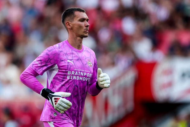EINDHOVEN, NETHERLANDS - JULY 25: PSV goalkeeper Matej Kovar looks on during the pre-season friendly match between PSV and Villarreal CF at Philips Stadion on July 25, 2026 in Eindhoven, Netherlands.  Copyright: xRenexNijhuis MBxMediax