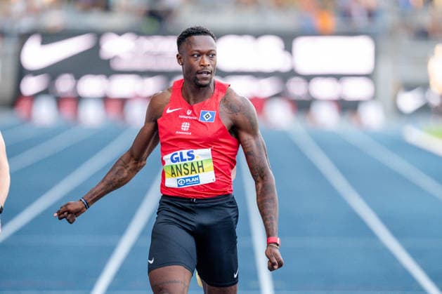 Wattenscheid, 25.07.2026, Leichathletik, Deutsche Meisterschaften, Männer, 100m Owen Ansah (GER, Hamburger SV) nachdem Zieleinlauf Bochum-Wattenscheid Lohrheidestadion NRW Germany *** Wattenscheid, July 25, 2026, Track and Field, German Championships, Men s 100m: Owen Ansah (GER), Hamburger SV, after crossing the finish line at the Lohrheidestadion in Wattenscheid, Bochum, North Rhine-Westphalia, Germany