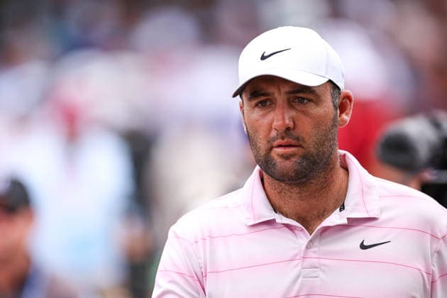 Scottie Scheffler of the United States walks to the eighth tee during the third round of the 2026 3M Open at TPC Twin Cities on July 25, 2026 in Blaine, Minnesota. CSM Golf 2026: PGA, Golf Herren 3M Open: Round 3  - ZUMAc04_ 20260725_zma_c04_025 Copyright: xStevenxGarciax