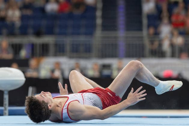 Deutsche Meisterschaften im Gerätturnen 2026, Gerätfinals Radomyr Stelmark (SC Cottbus) misslingt seine Übung am Boden. Deutsche Meisterschaften im Gerätturnen, Gerätfinals, am 25. Juli 2026 in der ZAG-Arena in Hannover., Hannover Niedersachsen Deutschland ZAG Arena *** 2026 German Artistic Gymnastics Championships, Apparatus Finals: Radomyr Stelmark of SC Cottbus fails his floor exercise. German Artistic Gymnastics Championships, Apparatus Finals, on July 25, 2026, at the ZAG Arena in Hanover, Hanover, Lower Saxony, Germany. ZAG Arena