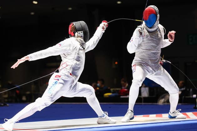 CHINA, HONG KONG - JULY 25, 2026: Russia s Kirill Borodachev (L) and Republic of Korea s Youn Jeonghyun compete in the men™s individual foil event at the 2026 Kerry Fencing World Championships 2026 Fencing World Championships In Hong Kong  - ZUMAt113 20260725_zaa_t113_486 Copyright: xMikhailxSinitsynx