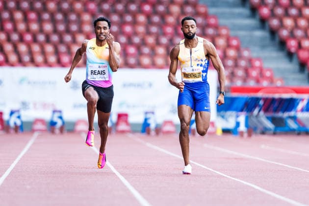 Swiss Athletics Championships, 25.07.2026 ZURICH, SWITZERLAND - JULY 25: William Jeff Reais (LC Zuerich), left, and Timothe Mumenthaler (Stade Geneve), right, compete in the final of the mens 100 m at the Swiss Athletics Championships on July 25, 2026 in Zurich, Switzerland. *** Swiss Athletics Championships, July 25, 2026, ZURICH, SWITZERLAND JULY 25 William Jeff Reais of LC Zurich, left, and Timothe Mumenthaler of Stade Genève, right, compete in the final of the men’s 100-meter dash at the Swiss Athletics Championships on July 25, 2026, in Zurich, Switzerland Copyright: xBEAUTIFULxSPORTS UlfxSchillerx