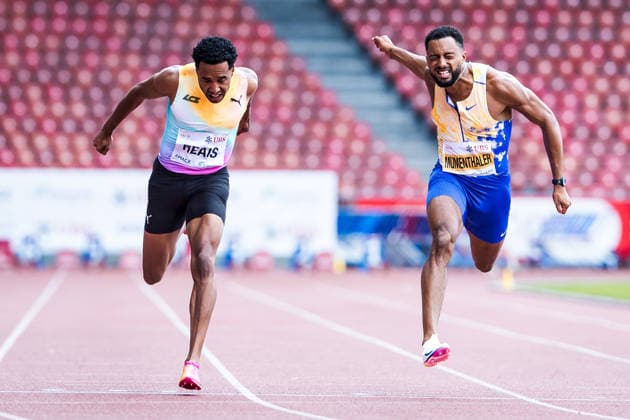 Swiss Athletics Championships, 25.07.2026 ZURICH, SWITZERLAND - JULY 25: William Jeff Reais (LC Zuerich), left, and Timothe Mumenthaler (Stade Geneve), right, compete in the final of the mens 100 m at the Swiss Athletics Championships on July 25, 2026 in Zurich, Switzerland. *** Swiss Athletics Championships, July 25, 2026, ZURICH, SWITZERLAND JULY 25 William Jeff Reais of LC Zurich, left, and Timothe Mumenthaler of Stade Genève, right, compete in the final of the men’s 100-meter dash at the Swiss Athletics Championships on July 25, 2026, in Zurich, Switzerland Copyright: xBEAUTIFULxSPORTS UlfxSchillerx