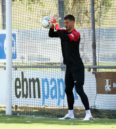 25.07.26 FSV Hollenbach - VfB Stuttgart Deutschland, Hollenbach, 25.07.2026, Fussball, Bundesliga, Saison 2026 2027, Testspiel, FSV Hollenbach - VfB Stuttgart: Fabian Bredlow (VfB Stuttgart). *** July 25, 2026 FSV Hollenbach vs. VfB Stuttgart Germany, Hollenbach, July 25, 2026, Soccer, Bundesliga, 2026–2027 Season, Friendly Match, FSV Hollenbach vs. VfB Stuttgart Fabian Bredlow VfB Stuttgart