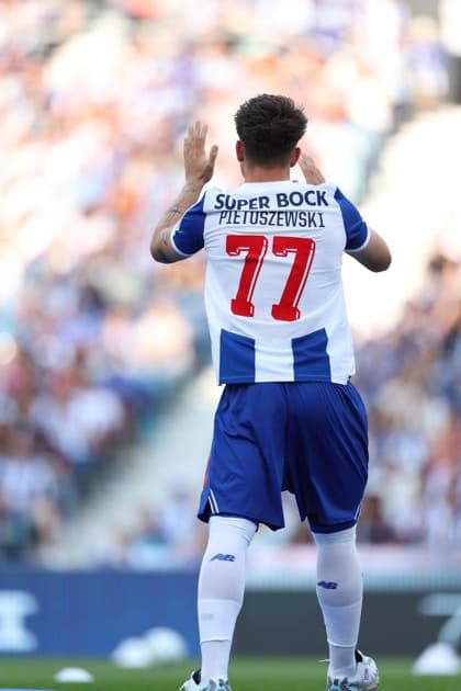 FC Porto v Aston Villa - Pre-Season Friendly Borja Sainz of FC Porto during the friendly match between FC Porto and Aston Villa at Estadio do Dragao in Porto, Portugal, on July 25, 2026. porto Porto Portugal  Copyright: xLuisxEirasx originalFilename:eiras-friendly260725_npe8S.jpg