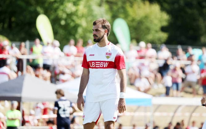 25.07.26 FSV Hollenbach - VfB Stuttgart Deutschland, Hollenbach, 25.07.2026, Fussball, Bundesliga, Saison 2026 2027, Testspiel, FSV Hollenbach - VfB Stuttgart: Jovan MIlosevic (VfB Stuttgart). *** July 25, 2026 FSV Hollenbach vs. VfB Stuttgart Germany, Hollenbach, July 25, 2026, Soccer, Bundesliga, 2026–2027 Season, Friendly Match, FSV Hollenbach vs. VfB Stuttgart, Jovan Milosevic, VfB Stuttgart