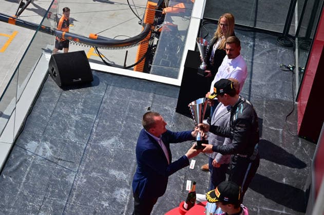 25.07.2026, Hungaroring, Budapest, FORMULA 1 AWS HUNGARIAN GRAND PRIX 2026 , im Bild 2.Platz im Sprintrennen der Formel 2 für Dino Beganovic, DAMS Lucas Oil (Photo by Hasan Bratic DeFodi Images) - *** July 25, 2026, Hungaroring, Budapest, FORMULA 1 AWS HUNGARIAN GRAND PRIX 2026; pictured: Dino Beganovic finishes 2nd in the Formula 2 Sprint Race, DAMS Lucas Oil Photo by Hasan Bratic, DeFodi Images
