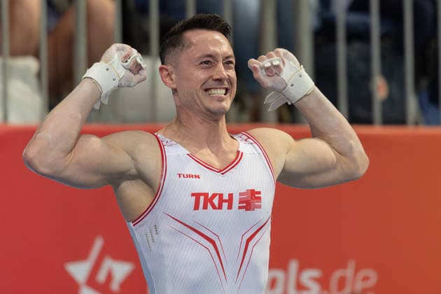 Deutsche Meisterschaften im Gerätturnen 2026, Gerätfinals Andreas Toba (Turn-Klubb zu Hannover) jubelt nach seiner Übung im Gerätfinale an den Ringen. Deutsche Meisterschaften im Gerätturnen, Gerätfinals, am 25. Juli 2026 in der ZAG-Arena in Hannover., Hannover Niedersachsen Deutschland ZAG Arena *** 2026 German Artistic Gymnastics Championships, Apparatus Finals: Andreas Toba of Turn Klubb zu Hannover celebrates after his routine in the rings apparatus final at the German Artistic Gymnastics Championships, Apparatus Finals, on July 25, 2026, at the ZAG Arena in Hanover, Hanover, Lower Saxony, Germany, ZAG Arena