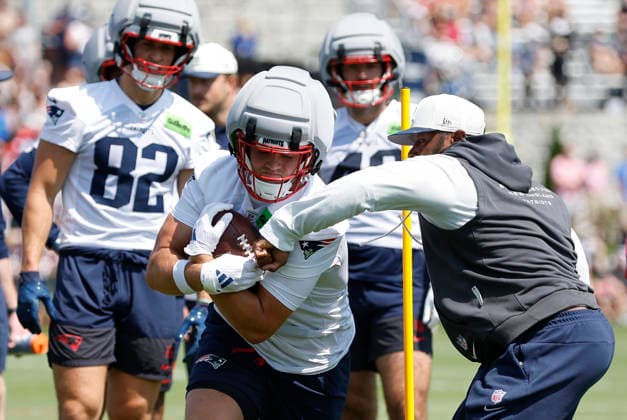 July 25, 2026; Foxborough, MA, USA; New England Patriots tight end Jack Westover (37) participates in drills during Patriots training camp at Gillette Stadium. CSM Foxborough United States - ZUMAc04_ 20260725_zma_c04_109 Copyright: xAnthonyxNesmithx