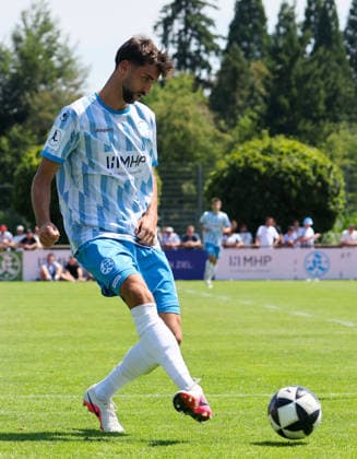 2026.07.25, Deutschland, Stuttgart, Fußball SV Stuttgarter Kickers vs. SSV Jahn Regensburg, Elvir Zukaj (Kickers) *** July 25, 2026, Germany, Stuttgart, Soccer: SV Stuttgarter Kickers vs. SSV Jahn Regensburg, Elvir Zukaj (Kickers)