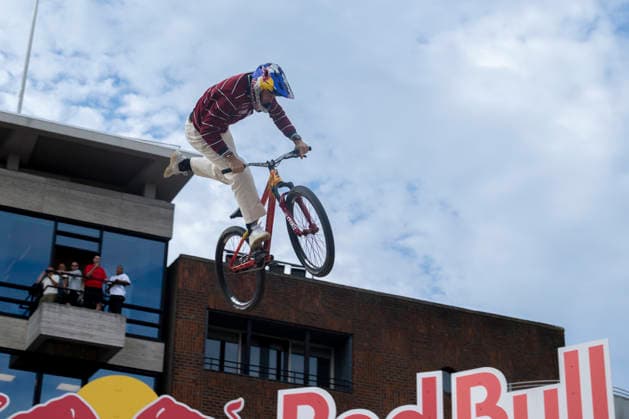 2026-07-25 - Red Bull District Ride 2026 GRONINGEN, NETHERLANDS - JULY 25: Dawid Godziek (POL) during the Red Bull District Ride 2026 at the Grote Markt on July 25, 2026 in Groningen, Netherlands Groningen Grote Markt Netherlands Content not available for redistribution in The Netherlands directly or indirectly through any third parties. Copyright: xEdwinxBlaauwbroekx