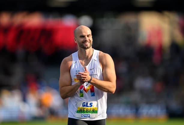 Sieger WEBER Julian (1.Platz) klatscht, klatschend, Gestik. Finale Speerwerfen der Männer, am 25.07.2026 Leichtathletik Deutschen Meisterschaften vom 25.07.- 26.07.2026 in Bochum-Wattenscheid Deutschland. Lohrheidestadion *** Winner: Julian WEBER, 1st place, clapping, Gesture from the men’s javelin throw final on July 25, 2026, at the German Track and Field Championships held from July 25–26, 2026, in Bochum-Wattenscheid, Germany, at Lohrheidestadion