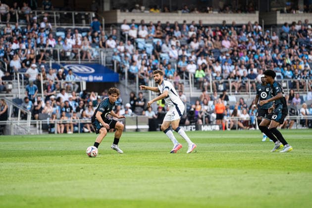 Minnesota United FC (USA) playing against Vancouver Whitecaps FC (USA) in the MLS, Fussball Herren, USA in Minneapolis at the Allianz Field on July 25th 2026, regular season 2026 Thomas Mueller (Vancouver Whitecaps FC, 13) beim Spielaufbau Minneapolis Allianz Field Minnesota United States of America *** Minnesota United FC (USA) vs. Vancouver Whitecaps FC (USA) in the MLS at Allianz Field in Minneapolis on July 25, 2026, during the 2026 regular season. Thomas Mueller of the Vancouver Whitecaps FC, No. 13, building up play at Allianz Field in Minneapolis, Minnesota, United States of America