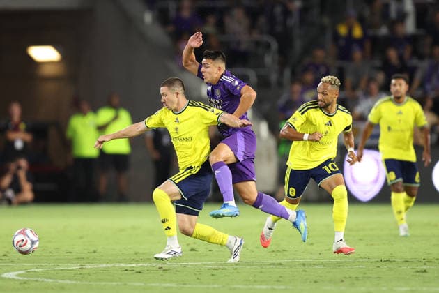 July 25, 2026, Orlando, Florida, USA: Orlando City SC midfielder BRAIAN OJEDA (8) and Nashville SC midfield ALEX MUYL (19) battles for the ball. Orlando City SC hosted Nashville SC at Inter.Co Stadium in Orlando, FL. Orlando USA - ZUMAm299 20260725_znp_m299_002 Copyright: xTaylorxMcFeex