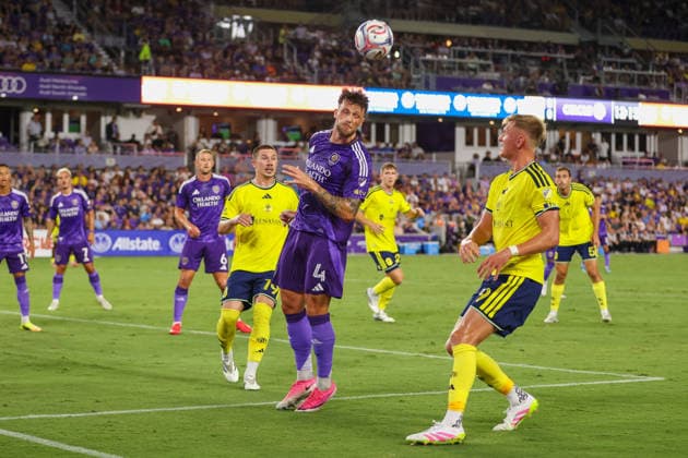 July 25, 2026, Orlando, Florida, USA: Orlando City SC defender DAVID BREKALO (4) heads the ball during a match against Nashville SC. Orlando City SC hosted Nashville SC at Inter.Co Stadium in Orlando, FL. Orlando USA - ZUMAm299 20260725_znp_m299_005 Copyright: xTaylorxMcFeex
