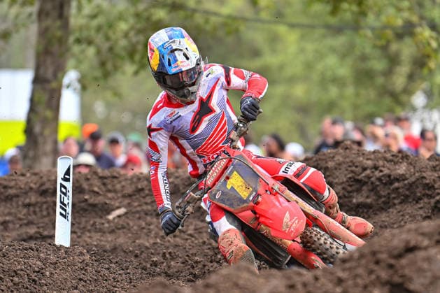 July 25, 2026: Jett Lawrence (1) pilots his HRC Progressive Honda through a corner during Round 25 of the Monster Energy SMX World Championship, WM, Weltmeisterschaft series Pro Motocross 450 second moto at Washougal, WA. Hunter Lawrence won the 450 class overall, while Jett finished second. CSM Washougal United States - ZUMAc04_ 20260725_zma_c04_286 Copyright: xStevexFaberx