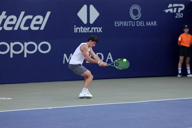 LOS CABOS TENNIS OPEN 2026 LOS CABOS TENNIS OPEN 2026 ALAN MAGADAN VS GARRETT JOHNS 25072026 LOS CABOS, MEXICO. Action photo of Alan Magadan of Mexico, during qualy game of the Los Cabos Tennis Open 2026 held at the Cabo Sports Complex in Baja California, Mexico. Foto de accion de Alan Magadan of Mexico, durante juego clasificatorio del Los Cabos Tennis Open 2026 celebrado en el Cabo Sports Complex de Baja California, Mexico. PHOTO BY IMAGENSHOP AGENCIA FOTOGRAFICA LOS CABOS BAJA CALIFORNIA MEXICO *** LOS CABOS TENNIS OPEN 2026 LOS CABOS TENNIS OPEN 2026 ALAN MAGADAN VS. GARRETT JOHNS 07 25 2026 LOS CABOS, MEXICO Action photo of Alan Magadan of Mexico during a qualifying match at the 2026 Los Cabos Tennis Open held at the Cabo Sports Complex in Baja California, Mexico Action photo of Alan Magadan of Mexico, during a qualifying match at the 2026 Los Cabos Tennis Open held at the Cabo Sports Complex in Baja California, Mexico PHOTO BY IMAGENSHOP PHOTO AGENCY LOS CABOS BAJA CALIFORNIA MEXICO Copyright: xIMAGENSHOPxAGENCIAxFOTOGRAFICAx