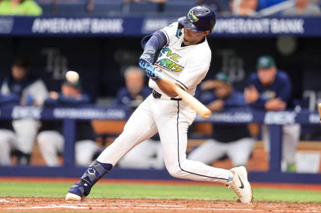 July 25, 2026, St. Petersburg, Florida, USA: Tampa Bay Rays second baseman Richie Palacios (1) readies to hit during an MLB, Baseball Herren, USA game against the Cleveland Guardians on July 25, 2026 at Tropicana Field. The Rays beat the Guardians 3-0. St. Petersburg USA - ZUMAh180 20260725_zsp_h180_052 Copyright: xKimxHukarix