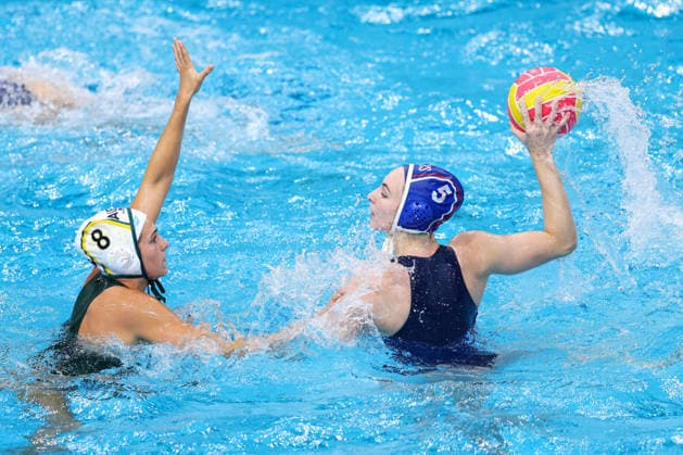 July 26, 2026, Sydney, Nsw, Australia: DARIA SAVCHENKO of Russia passes the ball under pressure from SIENNA HEARN of Australia in the Women s bronze medal match between Australia and Russia during the 2026 World Aquatics Women s Water polo, Wasserball World Cup. Sydney Australia - ZUMAt173 20260726_zsp_t173_002 Copyright: xStephanexThomasx