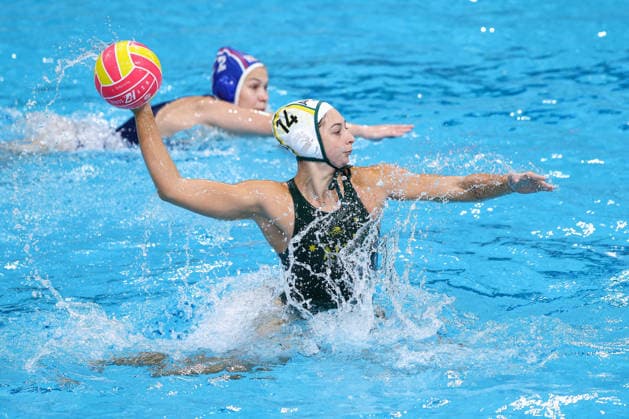 July 26, 2026, Sydney, Nsw, Australia: ALEXIE LAMBERT of Australia shoots on goal in the Women s bronze medal match between Australia and Russia during the 2026 World Aquatics Women s Water polo, Wasserball World Cup. Sydney Australia - ZUMAt173 20260726_zsp_t173_005 Copyright: xStephanexThomasx