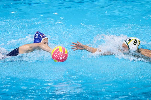 July 26, 2026, Sydney, Nsw, Australia: MARIIA MAKAROVA of Russia and SIENNA HEARN of Australia compete for the ball in the Women s bronze medal match between Australia and Russia during the 2026 World Aquatics Women s Water polo, Wasserball World Cup. Sydney Australia - ZUMAt173 20260726_zsp_t173_006 Copyright: xStephanexThomasx