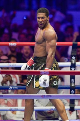 JEDDAH, SAUDI ARABIA - JULY 25: Anthony Joshua looks on after knocking out Kristian Prenga (not pictured) for victory of the Heavyweight contest fight between Anthony Joshua and Kristian Prenga in the Anthony Joshua v Kristian Prenga: The Comeback fight night at Jeddah Superdome on July 25, 2026 in Jeddah, Saudi Arabia.  Copyright: xKhalidxAlhaj MBxMediax