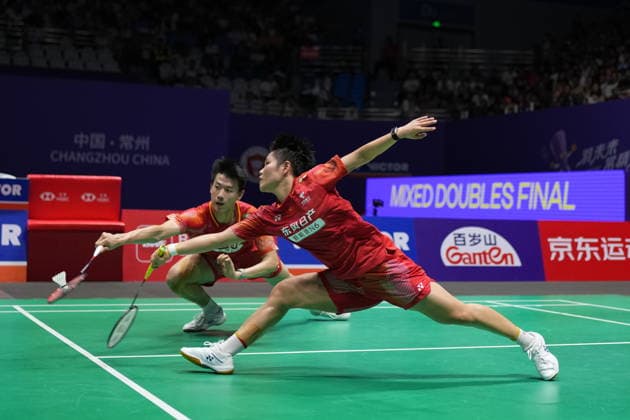 (260726) -- CHANGZHOU, July 26, 2026 -- Feng Yanzhe Huang Dongping (R) compete during the mixed doubles final match between Feng Yanzhe Huang Dongping and Guo Xinwa Chen Fanghui of China at the 2026 China Open badminton tournament in Changzhou, east China s Jiangsu Province, July 26, 2026. ) (SP)CHINA-CHANGZHOU-BADMINTON-CHINA OPEN-MIXED DOUBLES-FINAL (CN) SunxFei 