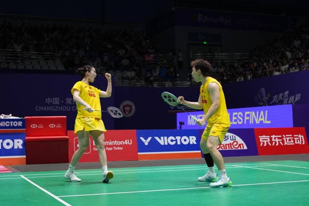 (260726) -- CHANGZHOU, July 26, 2026 -- Guo Xinwa (R) Chen Fanghui celebrate scoring during the mixed doubles final match between Feng Yanzhe Huang Dongping and Guo Xinwa Chen Fanghui of China at the 2026 China Open badminton tournament in Changzhou, east China s Jiangsu Province, July 26, 2026. ) (SP)CHINA-CHANGZHOU-BADMINTON-CHINA OPEN-MIXED DOUBLES-FINAL (CN) SunxFei 
