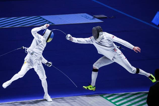 CHINA, HONG KONG - JULY 26, 2026: Ukraine s Roman Svichkar (L) and Russia s Dmitry Shvelidze compete in the men s individual epee event at the 2026 Kerry Fencing World Championships 2026 Fencing World Championships In Hong Kong  - ZUMAt113 20260726_zaa_t113_070 Copyright: xMikhailxSinitsynx