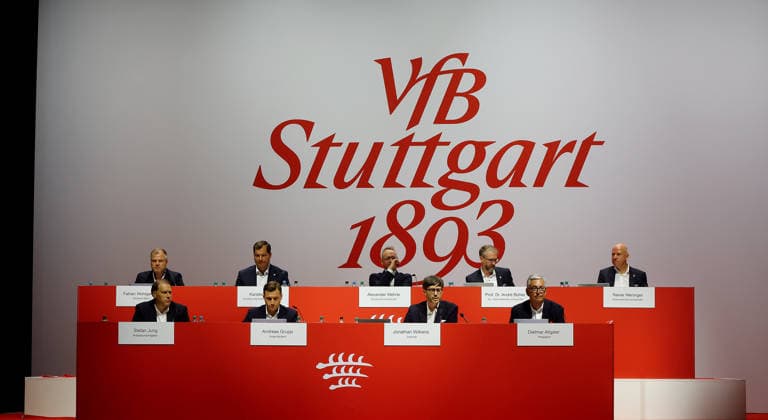 Stuttgart , VfB Stuttgart Mitgliederversammlung 2026 , Podium Übersicht *** Stuttgart, VfB Stuttgart 2026 General Meeting, Panel Discussion Overview