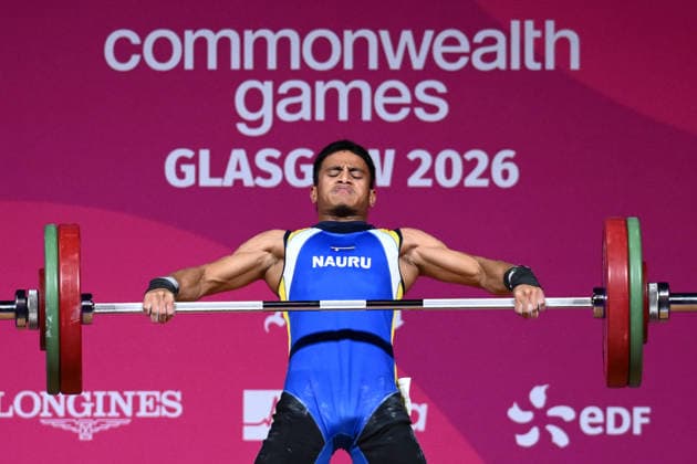 COM26 WEIGHTLIFTING, Johannes Adam of Nauru competes during the Men s 62kg Weightlifting of the Glasgow 2026 Commonwealth Games at the SEC Armadillo in Glasgow, Scotland, Sunday, July 26, 2026. ( NO ARCHIVING, EDITORIAL USE ONLY Glasgow United Kingdom  Copyright: xJOELxCARRETTx 20260726151687476040